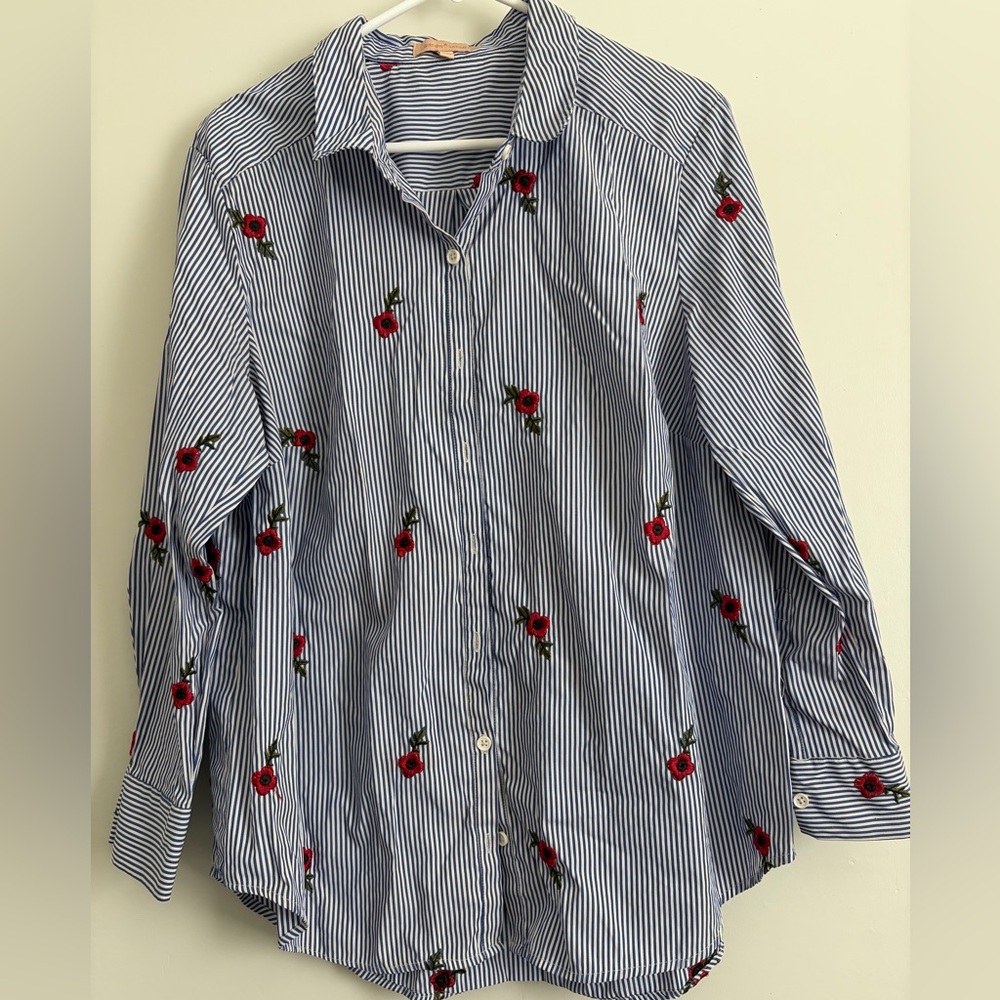 Gibson Latimer Blue and White Striped Button-Down with Red Embroidery